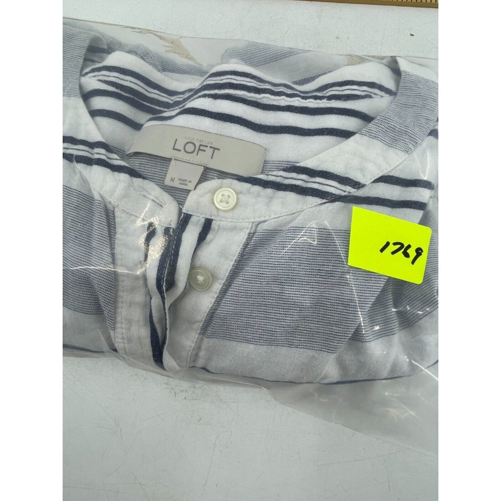 Ann Taylor LOFT Women's White Blue Striped Button Casual Peasant Top Medium Boho - Picture 8 of 8